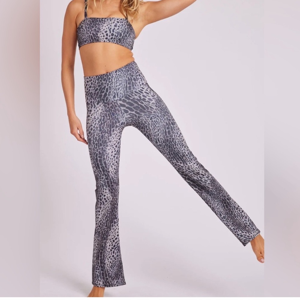 Onzie Gray Leopard Print Flare pants